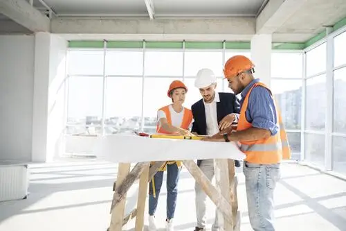 Photo des experts de la construction.